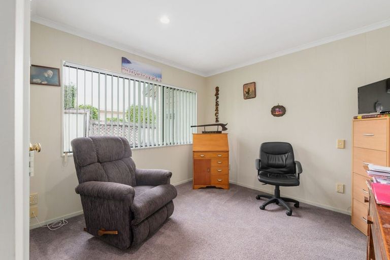 Photo of property in 19 Lochinver Drive, Nawton, Hamilton, 3200