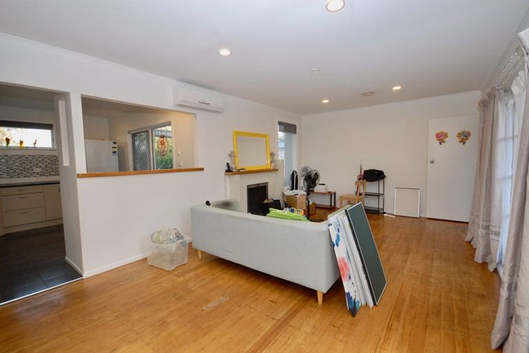 Photo of property in 14 Wylie Avenue, Sunnynook, Auckland, 0620