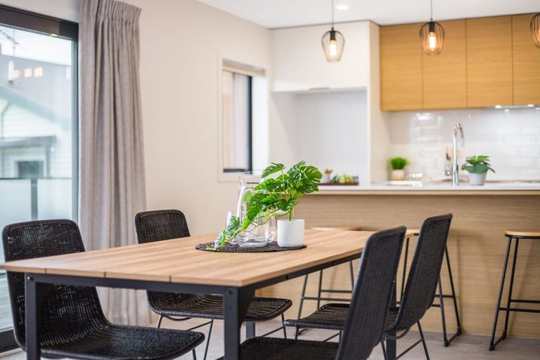 Photo of property in 12a Leighton Avenue, Waiwhetu, Lower Hutt, 5010