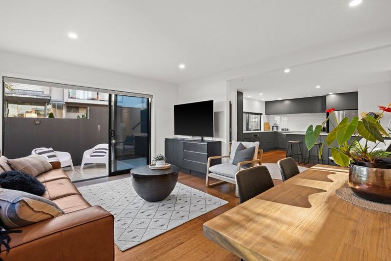 Photo of property in 19 Hospital Terrace, Hospital Hill, Napier, 4110