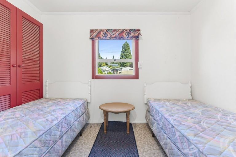 Photo of property in 121 Tenby Street, Wanaka, 9305