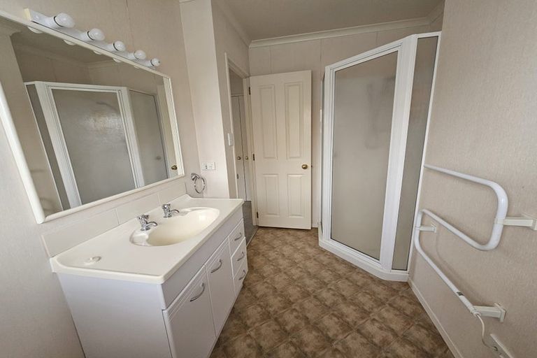 Photo of property in 2 Moffat Way, Bethlehem, Tauranga, 3110