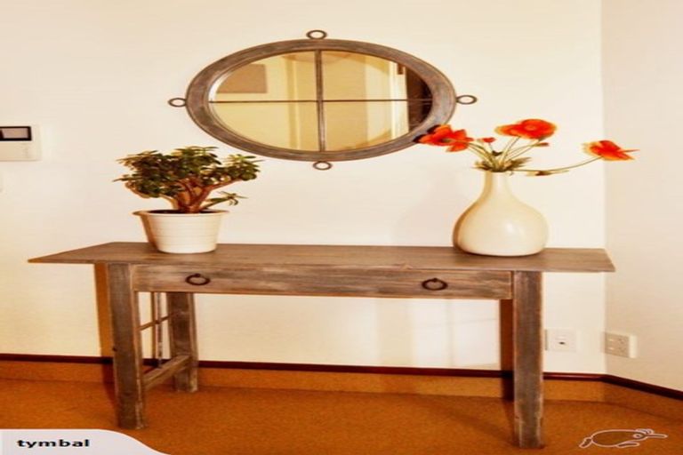 Photo of property in 5/37 Majoribanks Street, Mount Victoria, Wellington, 6011