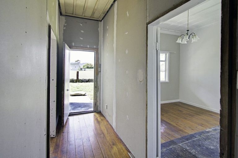 Photo of property in 130 Fitzherbert Street, Featherston, 5710