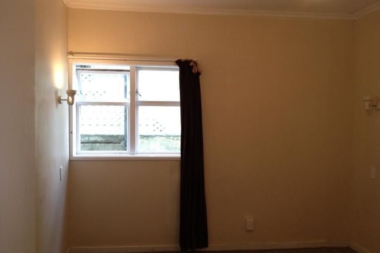 Photo of property in 48 Moffitt Street, Vogeltown, Wellington, 6021