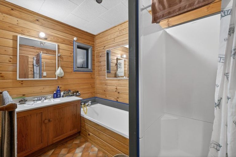 Photo of property in 35 Merlincote Crescent, Governors Bay, 8971