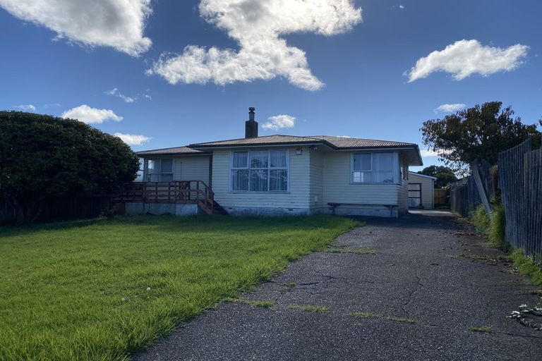 Photo of property in 2 Imrie Avenue, Mangere, Auckland, 2022