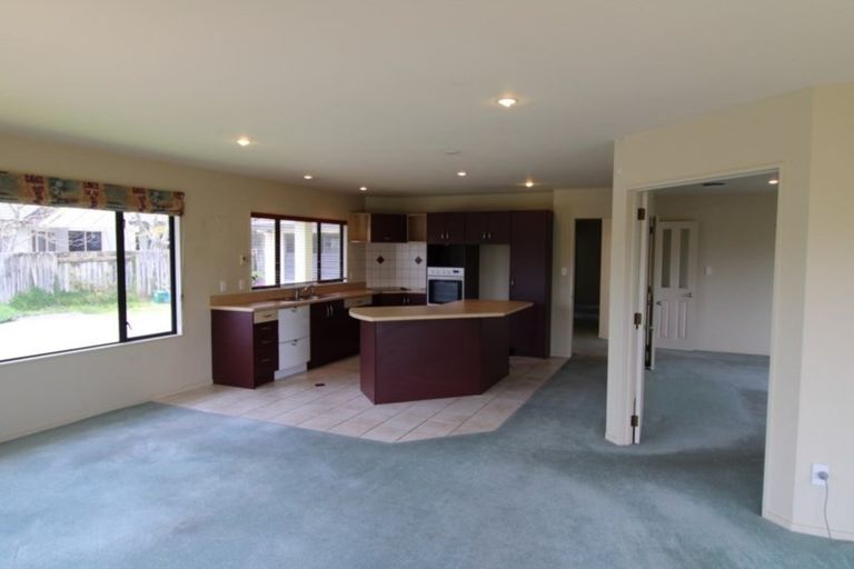 Photo of property in 36d Shelter Grove, Frankleigh Park, New Plymouth, 4310