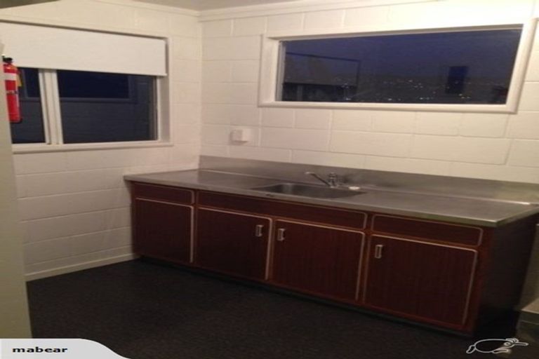 Photo of property in 35 Scarborough Terrace, Mount Victoria, Wellington, 6011