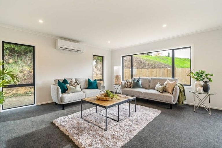 Photo of property in 15 Te Awa Rere Grove, Stokes Valley, Lower Hutt, 5019