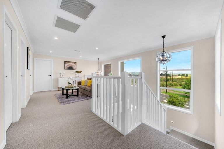 Photo of property in 52 Emerald Avenue, Rosehill, Papakura, 2113