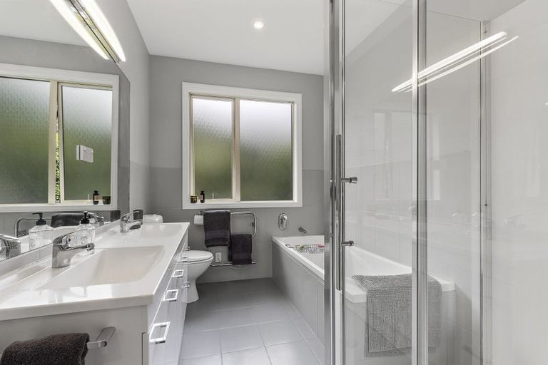 Photo of property in 11 Wilmshurst Place, Tawa, Wellington, 5028