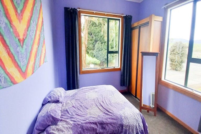 Photo of property in 2154 Ohai Clifden Highway, Eastern Bush, Otautau, 9682