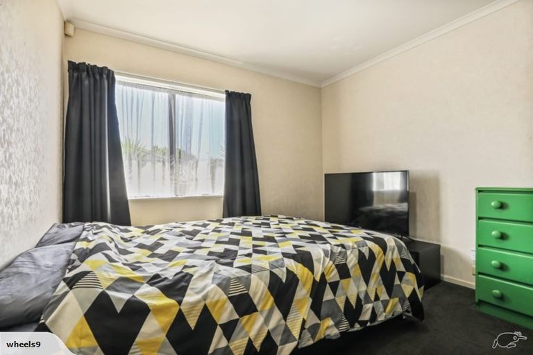 Photo of property in 34 Puriri Road, Pukekohe, 2120