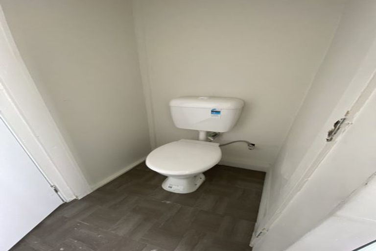 Photo of property in 74 Bader Drive, Mangere, Auckland, 2022