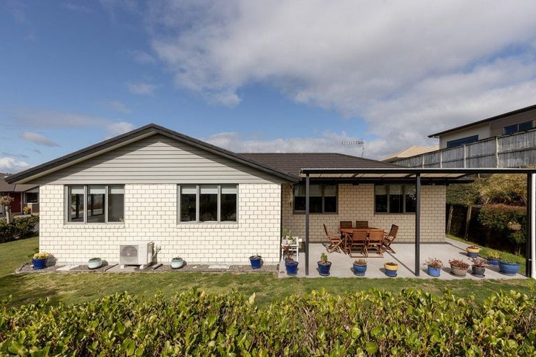 Photo of property in Waterview Estate, 3/4 Greystone Place, Omokoroa, 3114