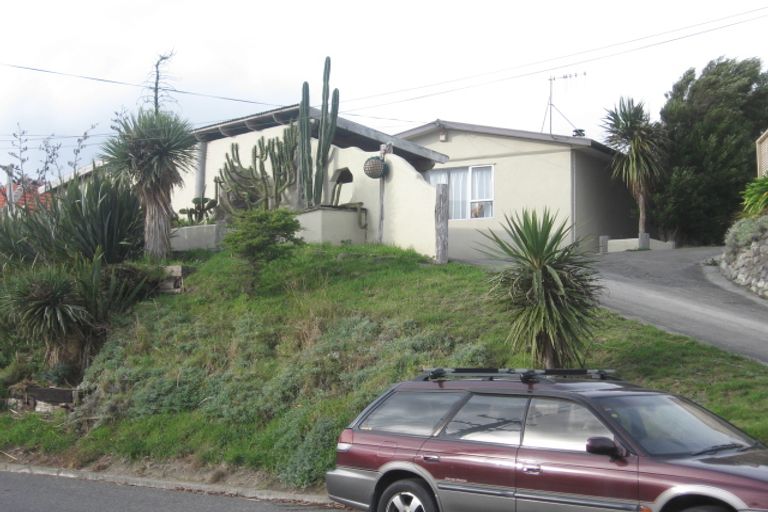 Photo of property in 104 Renown Road, Raumati South, Paraparaumu, 5032