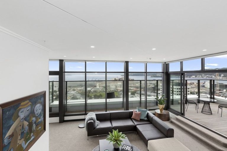 Photo of property in Frame Apartments, 1601/111 Molesworth Street, Thorndon, Wellington, 6011