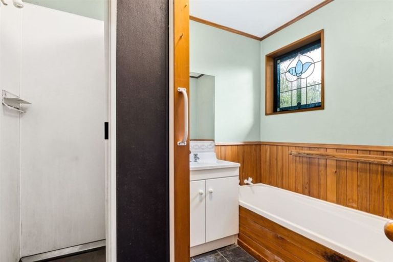 Photo of property in 100 Regency Crescent, Redwood, Christchurch, 8051