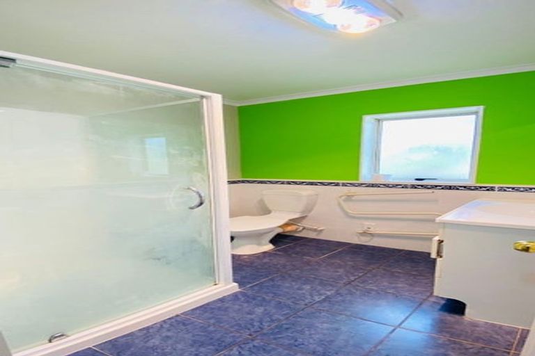 Photo of property in 12 Ali Place, Ranui, Auckland, 0612