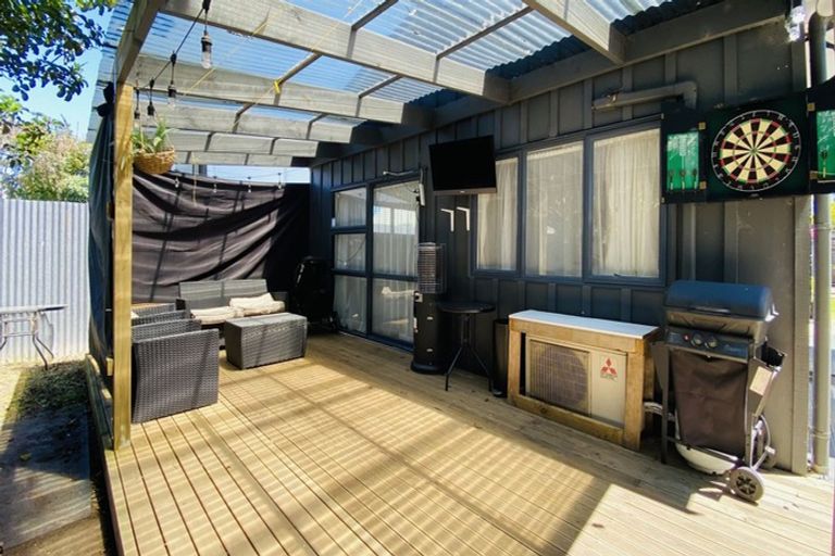 Photo of property in 3a Domain Road, Weymouth, Auckland, 2103