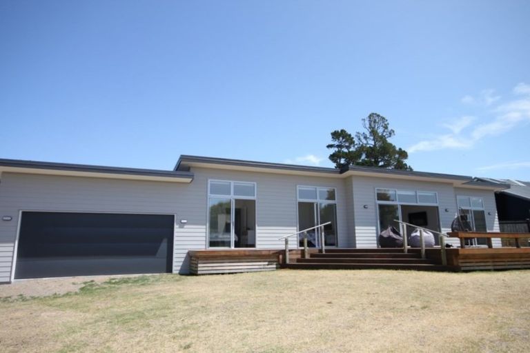 Photo of property in 19 Golden Hills Drive, Pauanui, Hikuai, 3579