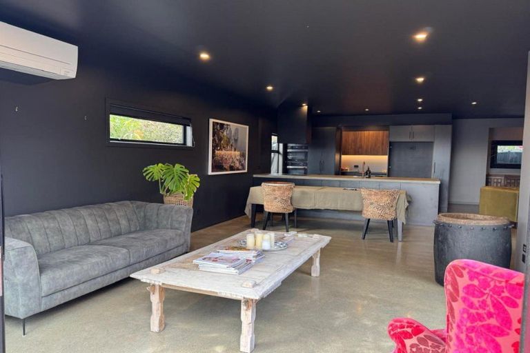 Photo of property in 12a Saint Hill Lane, Havelock North, 4130