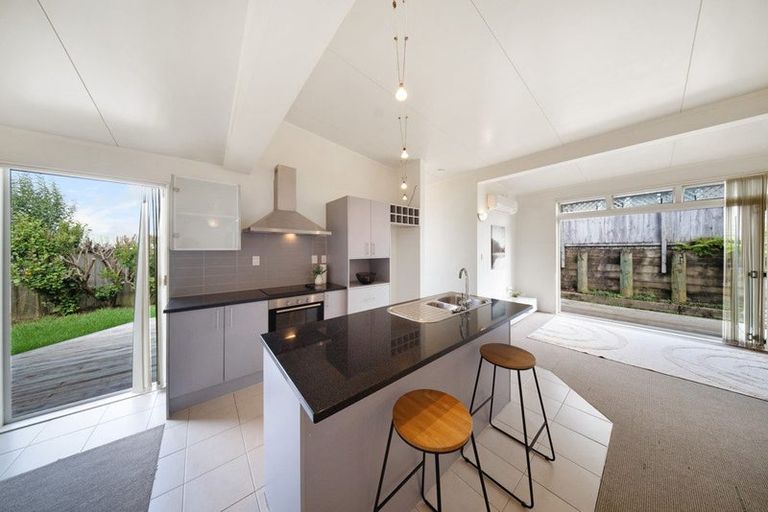 Photo of property in 3 Merlot Lane, Pukekohe, 2120