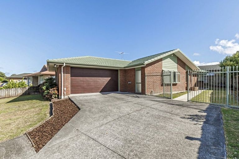 Photo of property in 21 Settlers Cove, Weymouth, Auckland, 2103