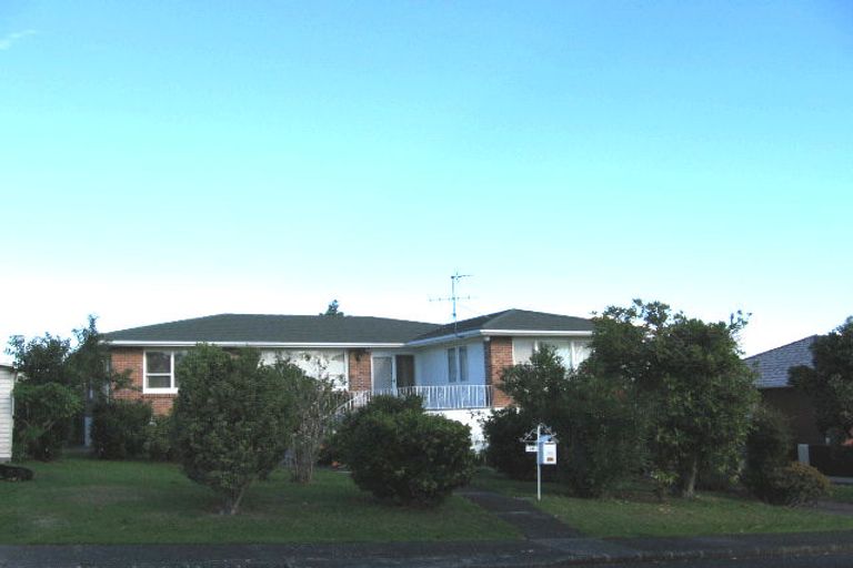 Photo of property in 14 Dudding Avenue, Northcote, Auckland, 0627