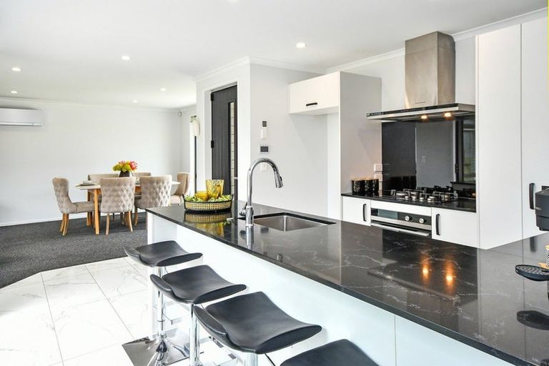 Photo of property in 25 Lippiatt Crescent, Pokeno, 2402