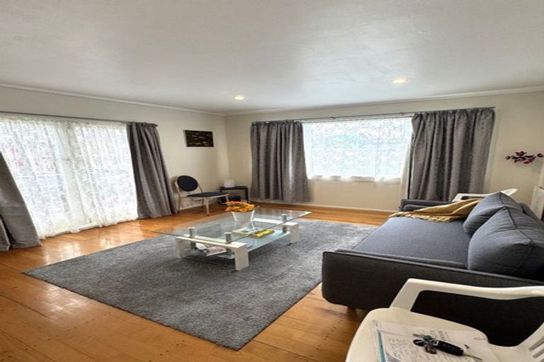 Photo of property in 66 Pooks Road, Ranui, Auckland, 0612