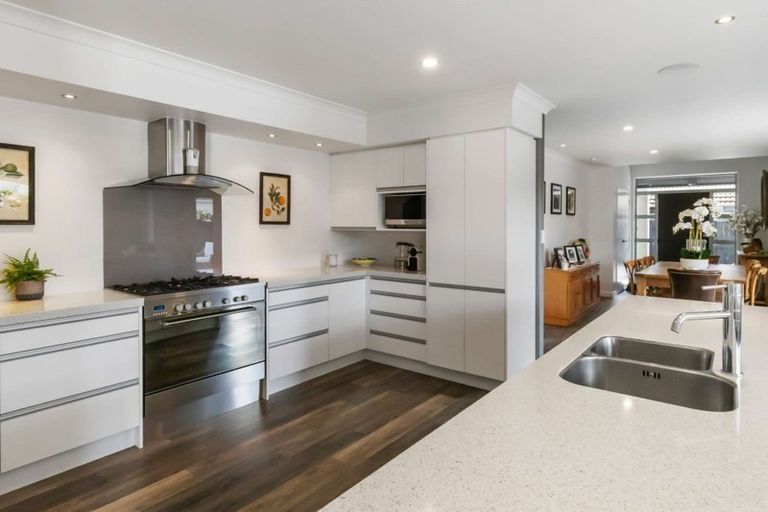 Photo of property in 134 Oriental Parade, Papamoa Beach, Papamoa, 3118