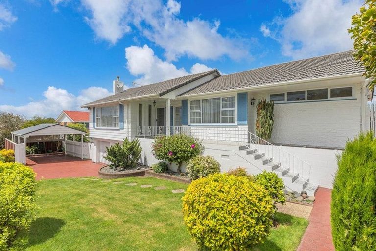 Photo of property in 56 Richards Avenue, Forrest Hill, Auckland, 0620