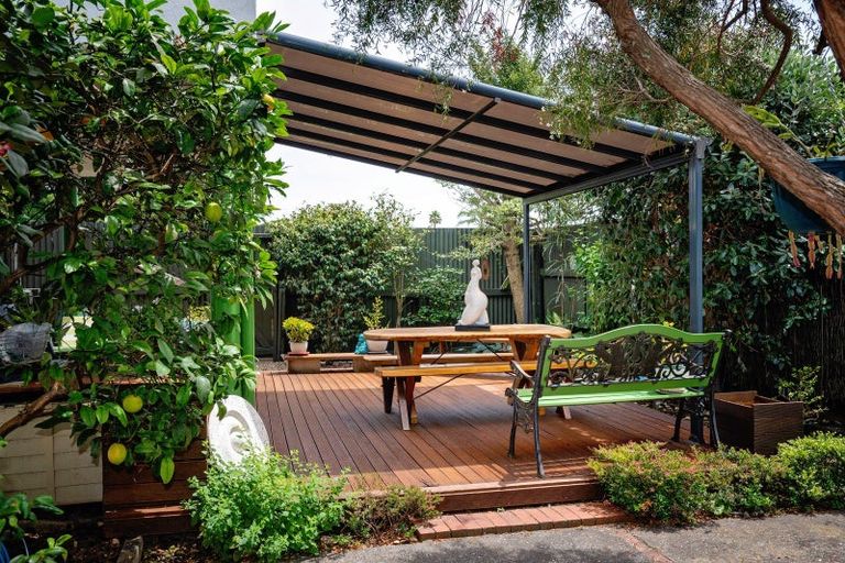 Photo of property in 15a Menin Road, Onekawa, Napier, 4110