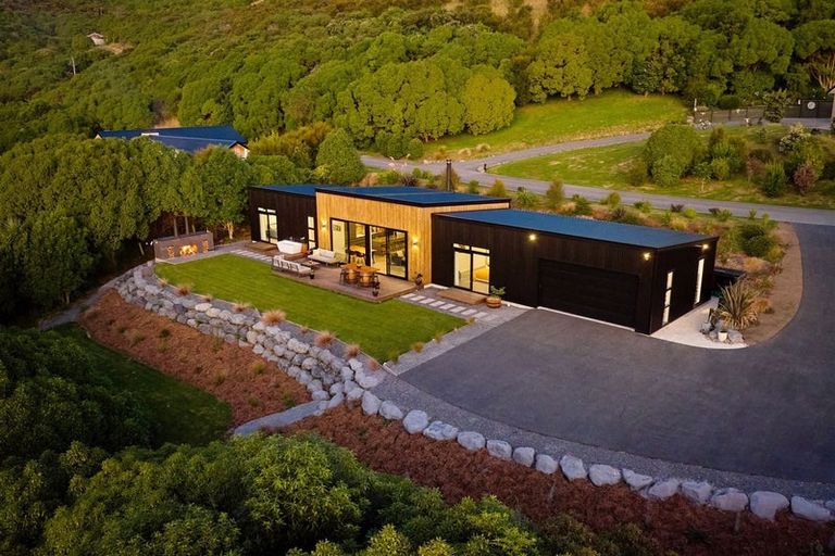 Photo of property in 3 Ingles Drive, Kaikoura Flat, Kaikoura, 7371