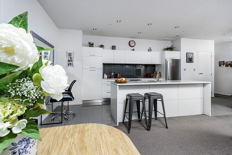 Photo of property in Sentinel Apartments, 1705/3 Northcroft Street, Takapuna, Auckland, 0622