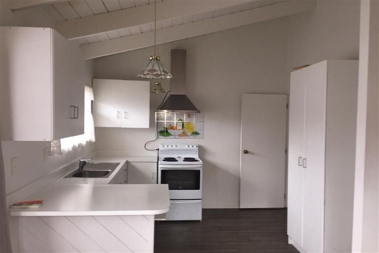 Photo of property in 1/48 Strid Road, Te Atatu South, Auckland, 0610