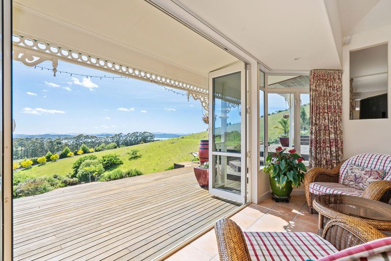 Photo of property in 10 Rangitane Road, Kerikeri, 0294
