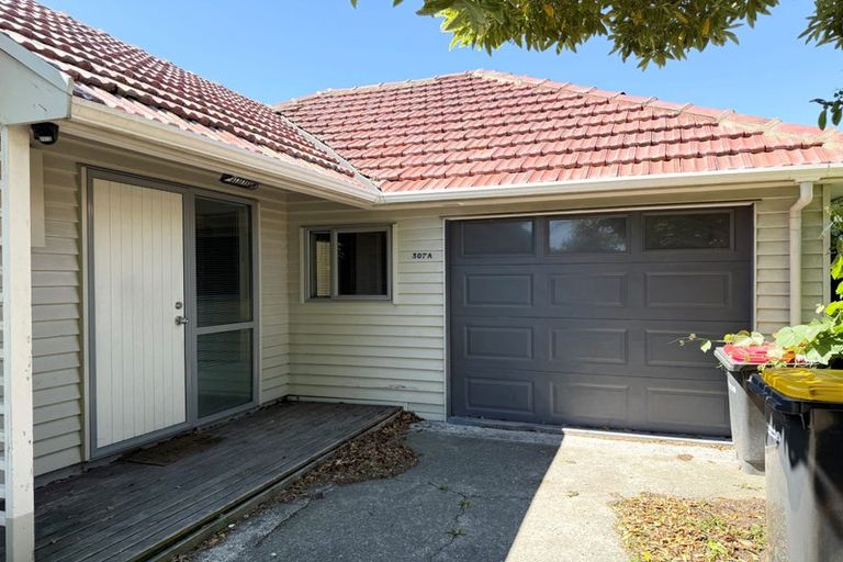 Photo of property in 307 Riccarton Road, Upper Riccarton, Christchurch, 8041