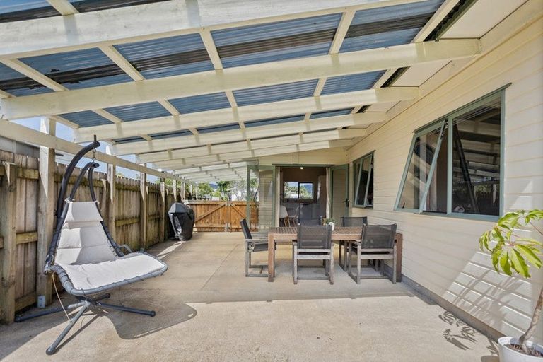 Photo of property in 3 Santa Maria Drive, Whitianga, 3510