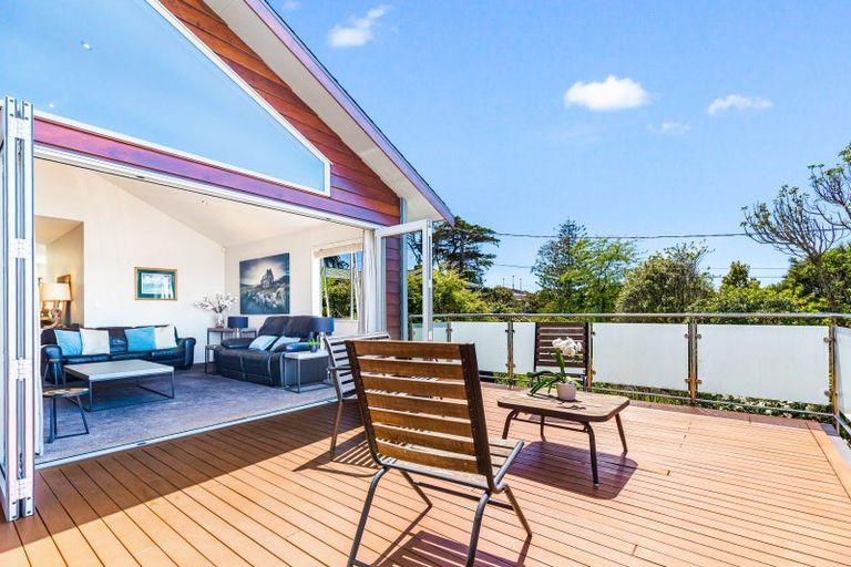 Photo of property in 12 Orne Street, Torbay, Auckland, 0630