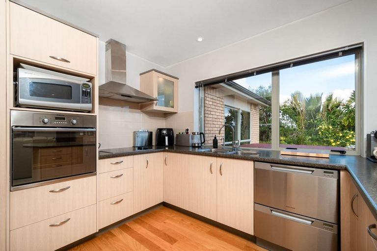 Photo of property in 15 Hendrika Court, Hobsonville, Auckland, 0618