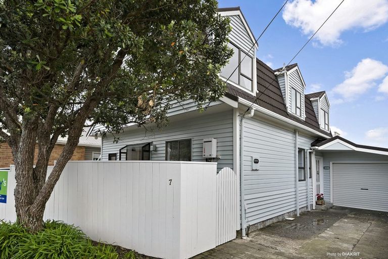 Photo of property in 7 View Road, Houghton Bay, Wellington, 6023