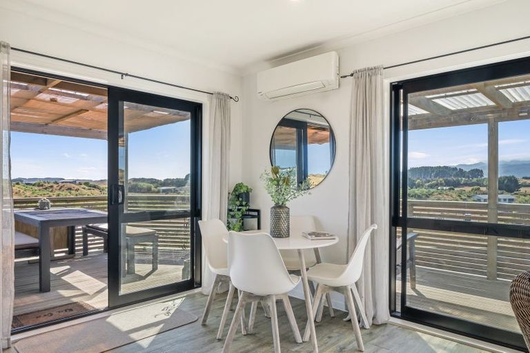 Photo of property in 125 Strathnaver Drive, Waikawa Beach, Levin, 5573