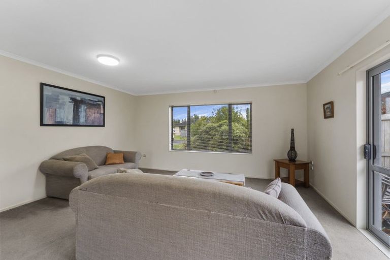 Photo of property in 28 Sue Avenue, Otaki, 5512