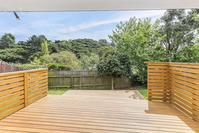 Photo of property in 42a Hicks Close, Whitby, Porirua, 5024