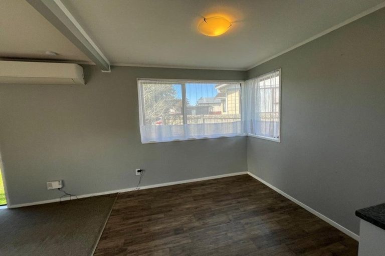 Photo of property in 14 Arodella Crescent, Ranui, Auckland, 0612