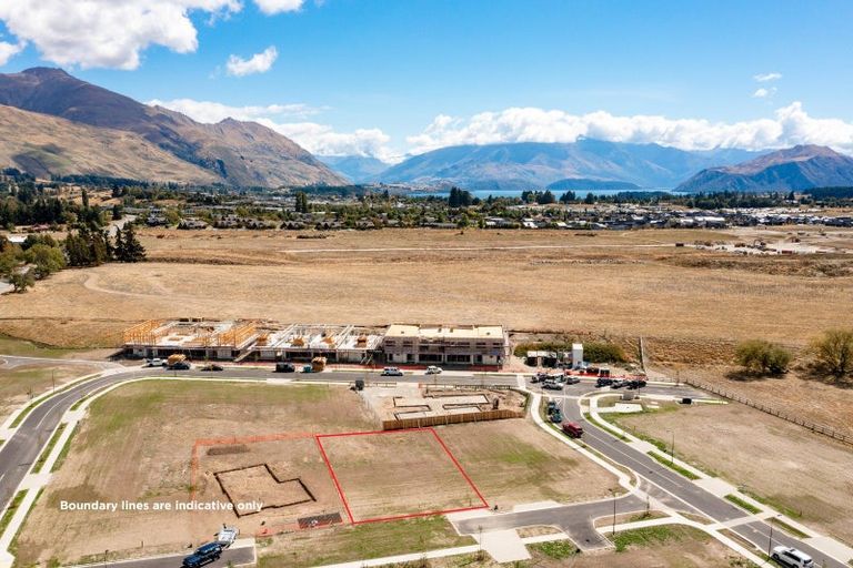 Photo of property in 4 Raspberry Close, Wanaka, 9382
