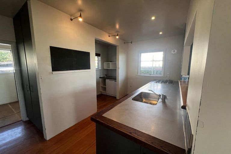 Photo of property in 79 Pacific Parade, Army Bay, Whangaparaoa, 0930